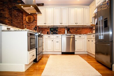 122 Fulton St unit 5, Boston, MA 02109 - photo 2