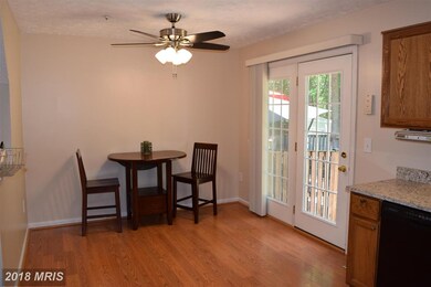 906 Chestnut Wood Ct, Chestnut Hill Cove, MD 21226 - photo 6