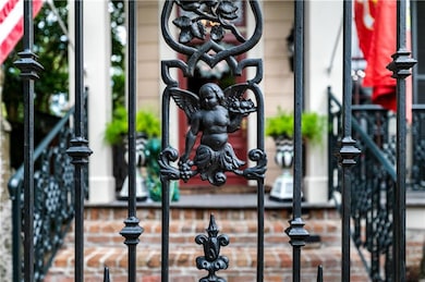 1527 Sixth St, New Orleans, LA 70115 - photo 4