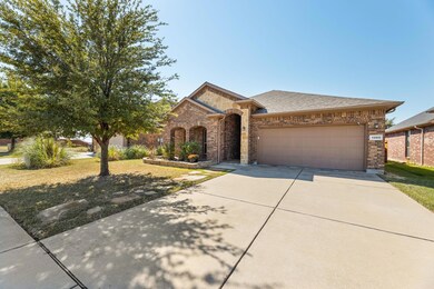 1005 Jodie Dr, Weatherford, TX 76087 - photo 3