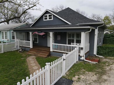 1314 N Anglin St, Cleburne, TX 76031 - photo 3