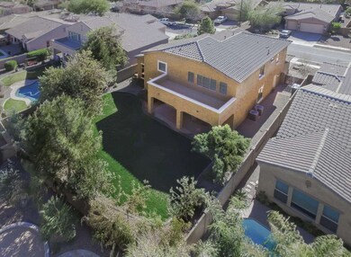002-Rear_Aerial