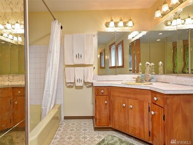 848 Puget Way, Edmonds, WA 98020 - photo 7