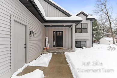 6027 Vesper Dr, Muskegon, MI 49442 - photo 3