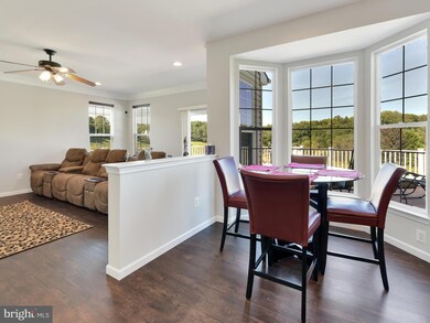 21337 Village Green Cir, Germantown, MD 20876 - photo 7