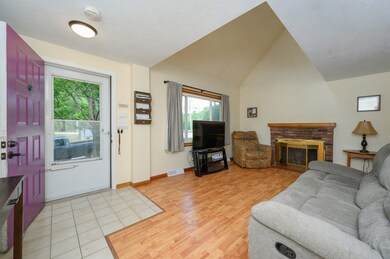 107 Hayward St unit 10, Franklin, MA 02038 - photo 4