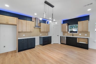 3937 Hancock St, Dallas, TX 75210 - photo 6