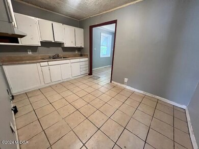 2469 Anthony Cir, Macon, GA 31206 - photo 5