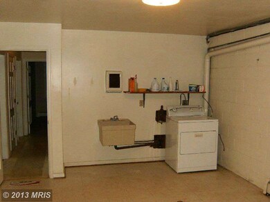 1917 Greenbrier Dr, Charlottesville, VA 22901 - photo 3