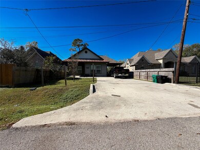 9405 Arvin St, Houston, TX 77028 - photo 6