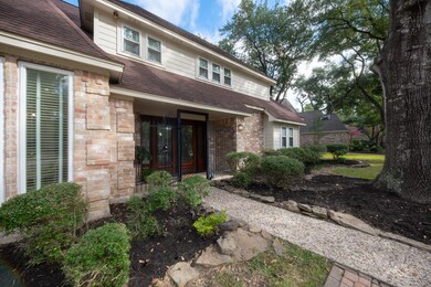 Notice...Fresh mulch just laid.