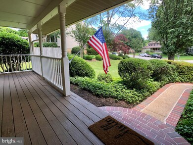 6310 Falling Brook Dr, Burke, VA 22015 - photo 5