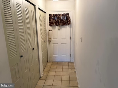 33 Cypress Ct, Lawrence Township, NJ 08648 - photo 3