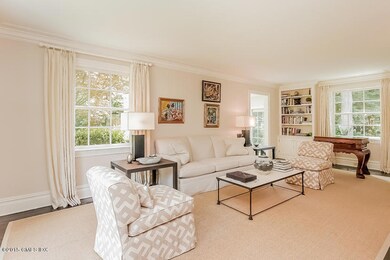 011-Living_Room-1098806-mls
