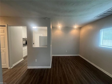 Dining area/Kitchen