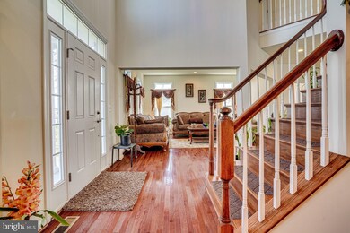 9054 John Sutherland Ln, Lorton, VA 22079 - photo 5