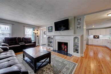117 Summer St, Cranston, RI 02910 - photo 5