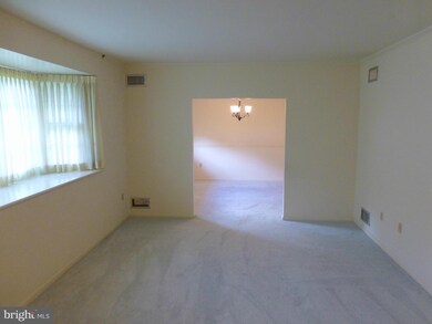 16401 Abbey Dr, Bowie, MD 20715 - photo 5