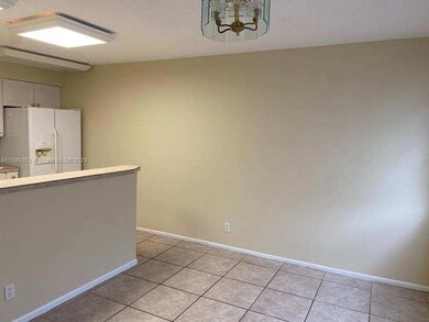 unlisted-address, Davie, FL 33324 - photo 4