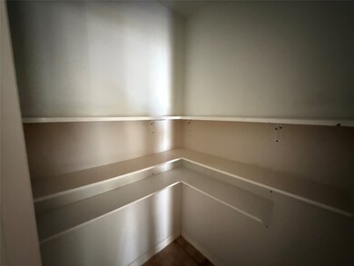 311 Kansas St, Bacliff, TX 77518 - photo 4