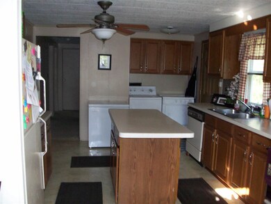 163 N Main St, Potosi, WI 53820 - photo 3