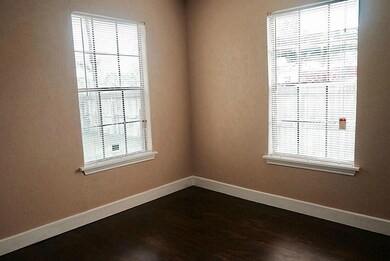 2147 Warwick Rd, Houston, TX 77093 - photo 7