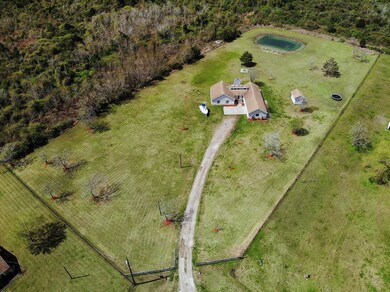 17710 Willow Pond Rd, Alvin, TX 77511 - photo 4