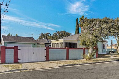 02-13123 Wilkie Ave-2