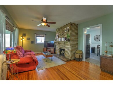 415 W Poplar St, Johnson City, TN 37604 - photo 2