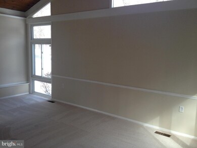 12720 Torrington St, Woodbridge, VA 22192 - photo 3