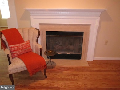 131 Timberbrook Ln unit 103, Gaithersburg, MD 20878 - photo 3