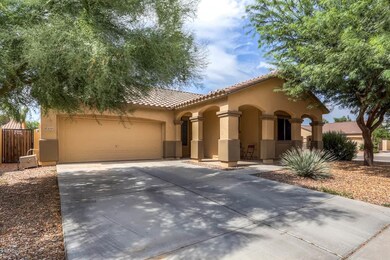 21325 E North Loop Queen Creek-large-002