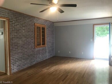 1415 Oakland Ave, Asheboro, NC 27203 - photo 7