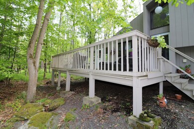 132 Underwood Ln, Hamlin, PA 18427 - photo 3