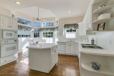 Light, bright kitchen