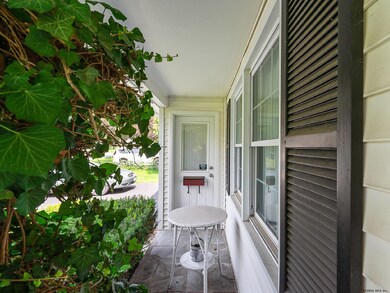 1112 Fernwood Dr, Schenectady, NY 12309 - photo 4