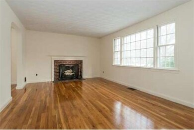 40 Graymore Rd, Waltham, MA 02451 - photo 6