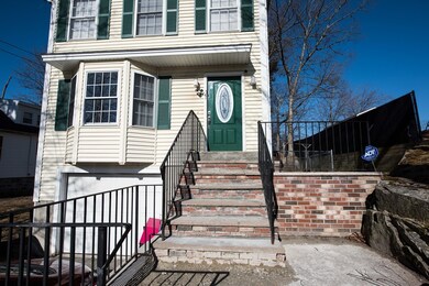 541 Mammoth Rd, Dracut, MA 01826 - photo 2