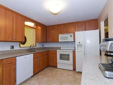 104 Clark Ln, Waltham, MA 02451 - photo 7