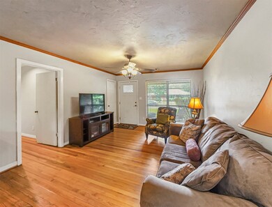 2334 Poinciana Dr, Houston, TX 77018 - photo 5