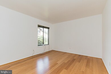 20404 Cherrystone Ct, Montgomery Village, MD 20886 - photo 7