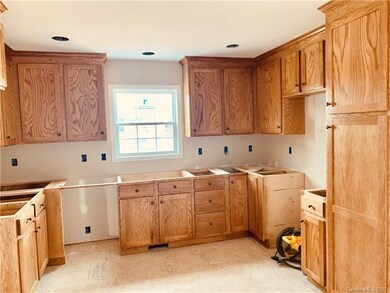 113 Lonehart Ln unit 29, Statesville, NC 28625 - photo 4