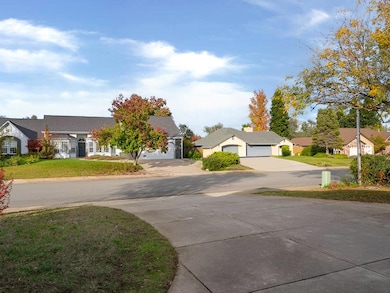 2132 Hope Ln, Redding, CA 96003 - photo 6