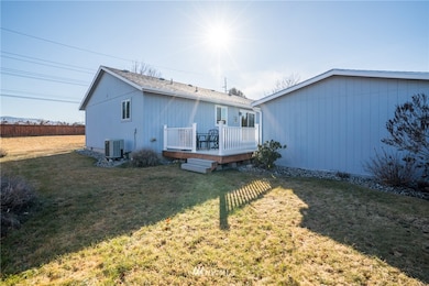 2480 5th St NE, East Wenatchee, WA 98802 - photo 7