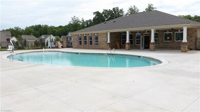 813 Piedmont Crossing Dr unit Lot 164, High Point, NC 27265 - photo 4