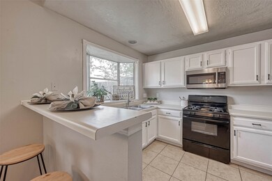 8563 Laurel Trails Dr, Houston, TX 77095 - photo 7