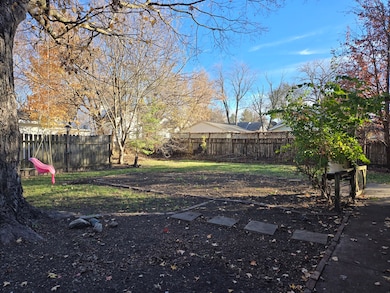 unlisted-address, Bloomington, IL 61701 - photo 3