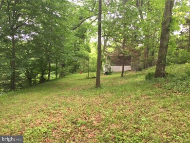 564 Newtown Rd, Langhorne, PA 19047 - photo 2