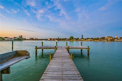 8401 Bayshore Dr, Treasure Island, FL 33706 - photo 3