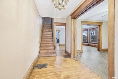 428 W 17th St, Davenport, IA 52803 - photo 5